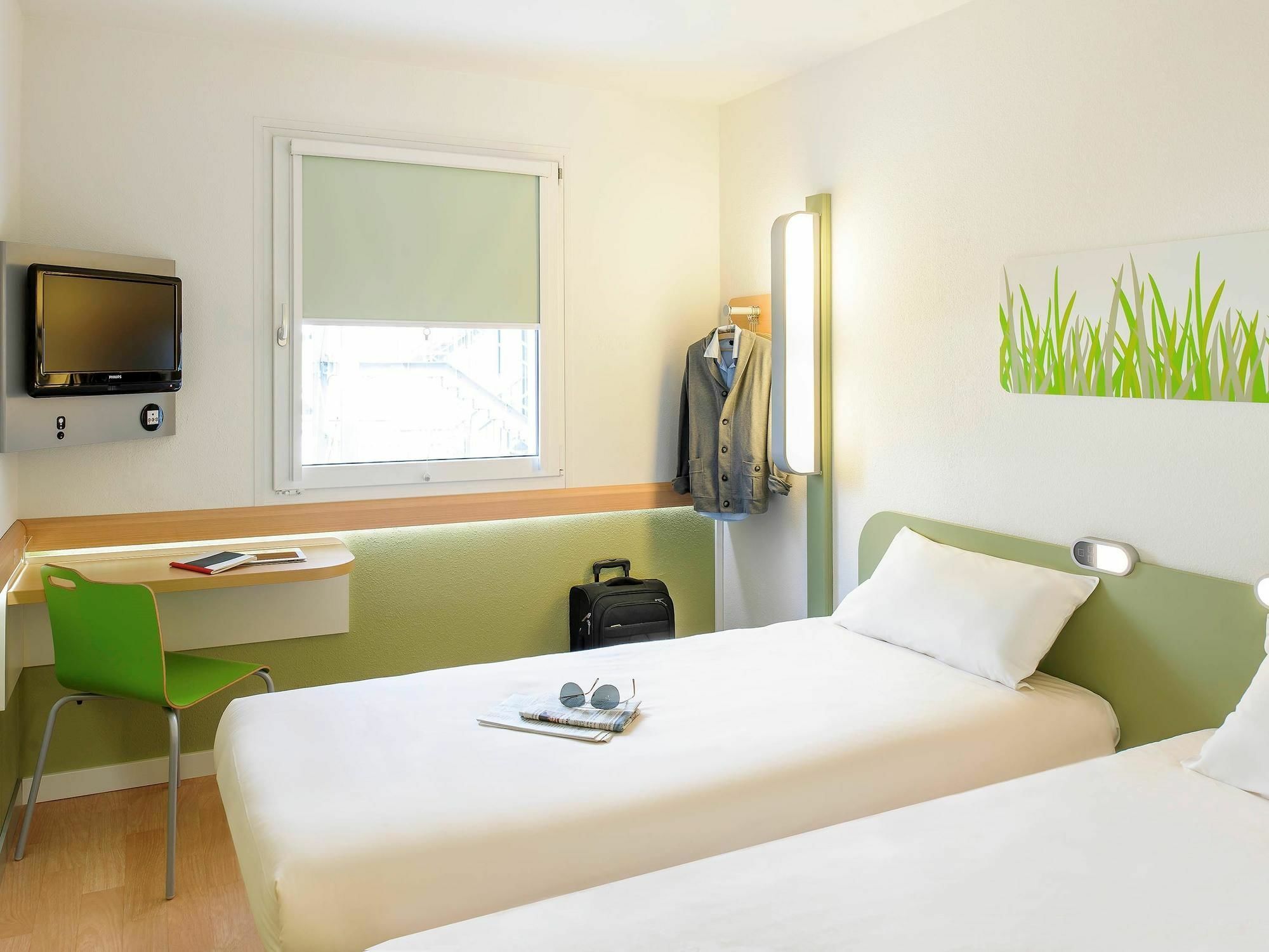 Ibis Budget Caen Centre Gare Hotel Eksteriør billede